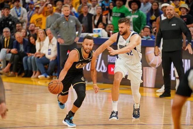 位备受瞩目 位备受瞩目