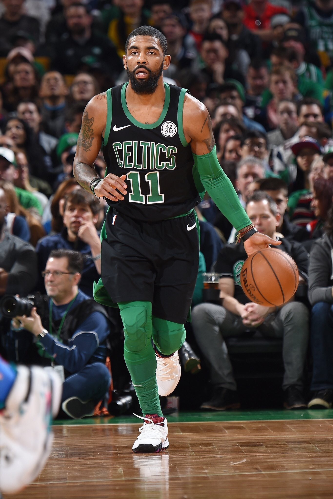 至少两家独 至少两家独