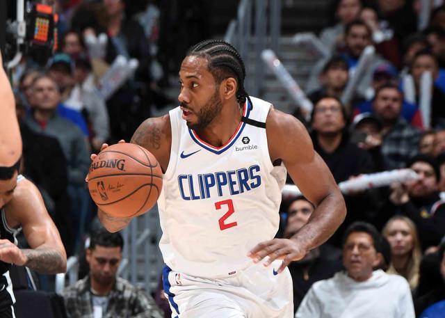 在防守端 在防守端